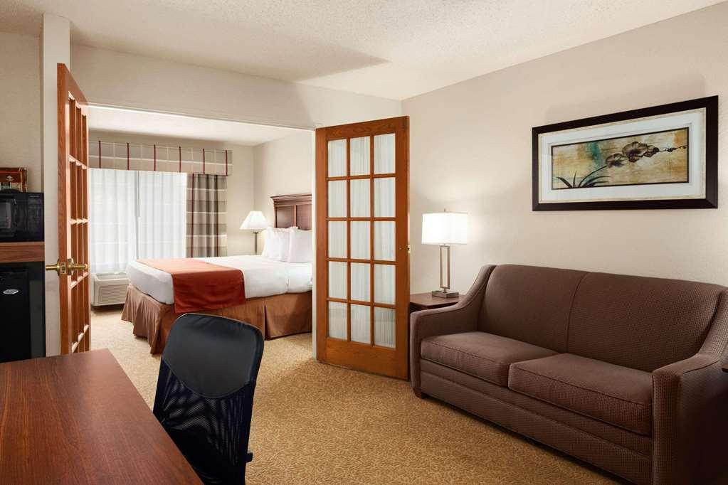 Country Inn & Suites By Radisson, Grand Rapids Airport, Mi Szoba fotó